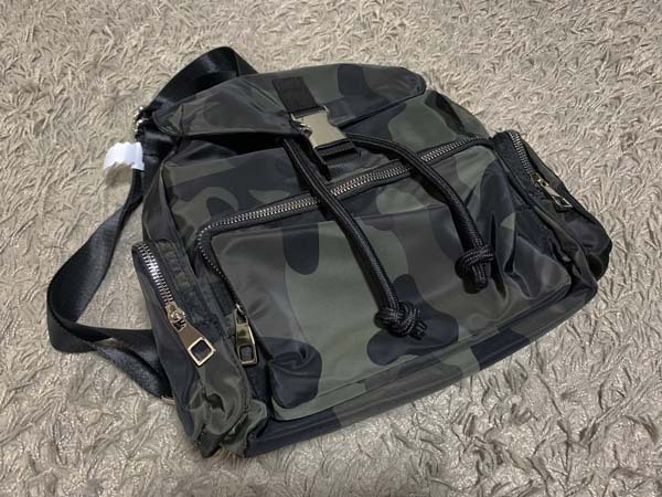 bag-yuppie_5327a.jpg