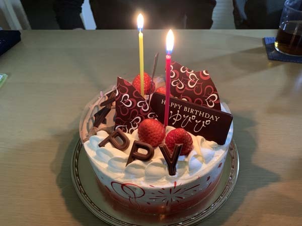 cake-yuppie_1820a.jpg