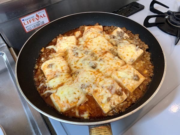 dinner-yuppie_0802a.jpg