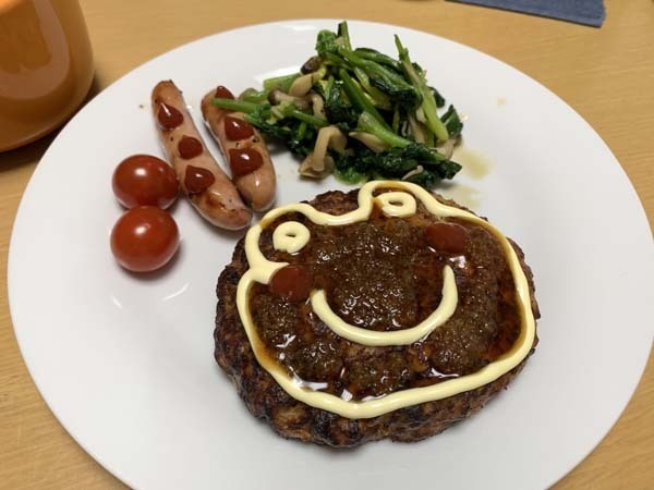 dinner-yuppie_0810a.jpg