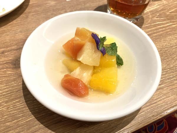 lunch-yuppie_1014a.jpg