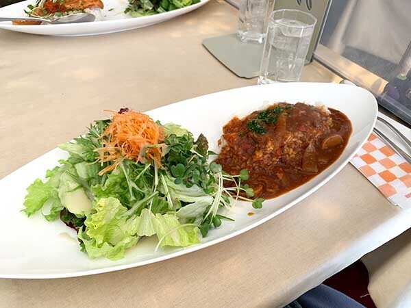 lunch-yuppie_5379a.jpg