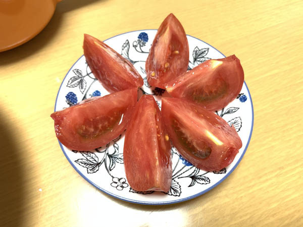 tomato-yuppie_8018a.jpg